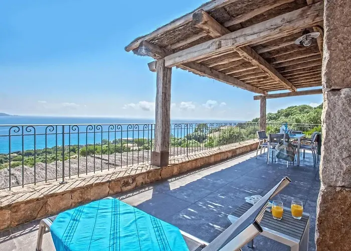 Avec Vue Sur La A Olmeto (Corsica)